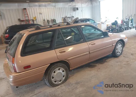 1994 Ford Escort Lx/Sport from USA, damaged, VIN 1FARP15J3RW212935